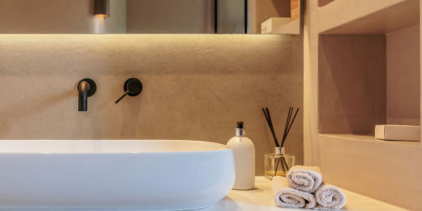 Reforma de Baños Camós · Amplia variedad de Revestimientos para Baños
