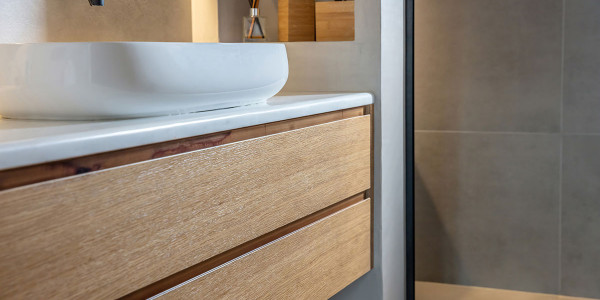 Reforma de Baños Camós · Instalación de Muebles y Accesorios de Baño